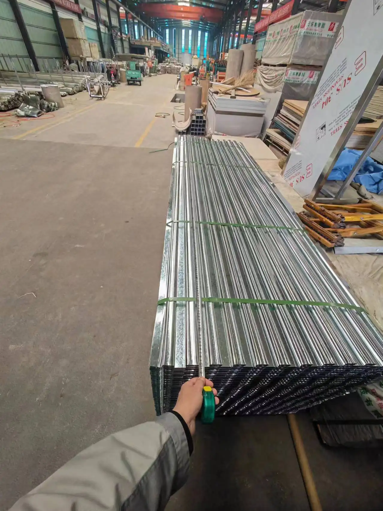 cheap price aluminium corrugated roofing sheet color coated corrugated roofing sheet