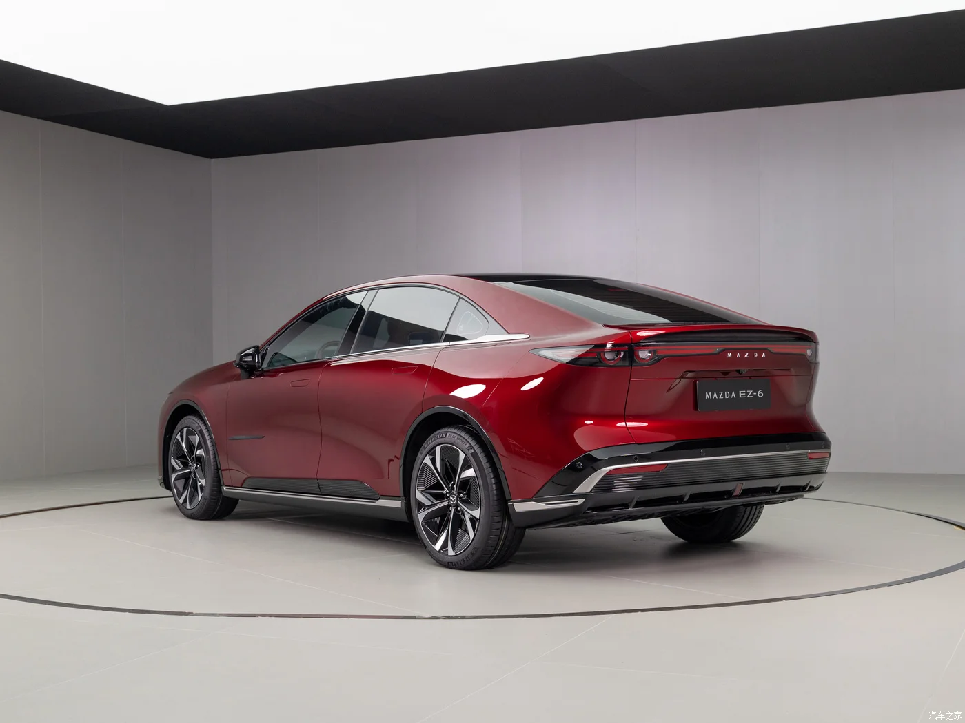 EZ-6 Mazda изысканный дизайн с превосходной производительностью