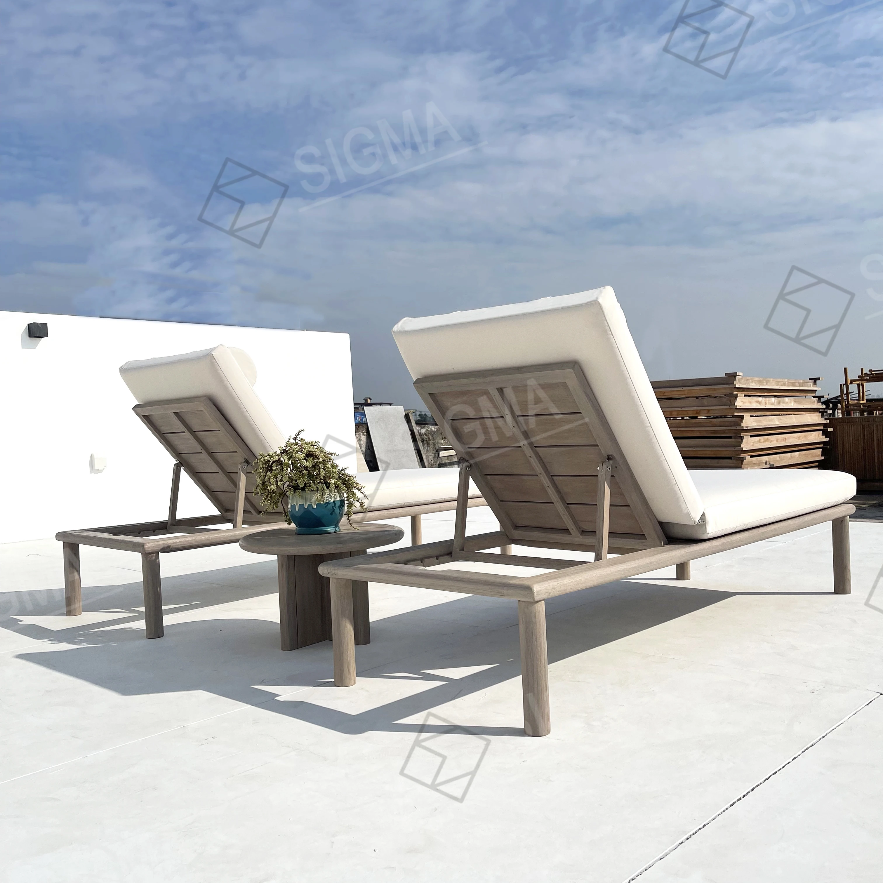 Wholesale Garden Furniture Beach Sun Bed Garden Furniture Outdoor Modern Luxury Pool Chair Sun Loungers
