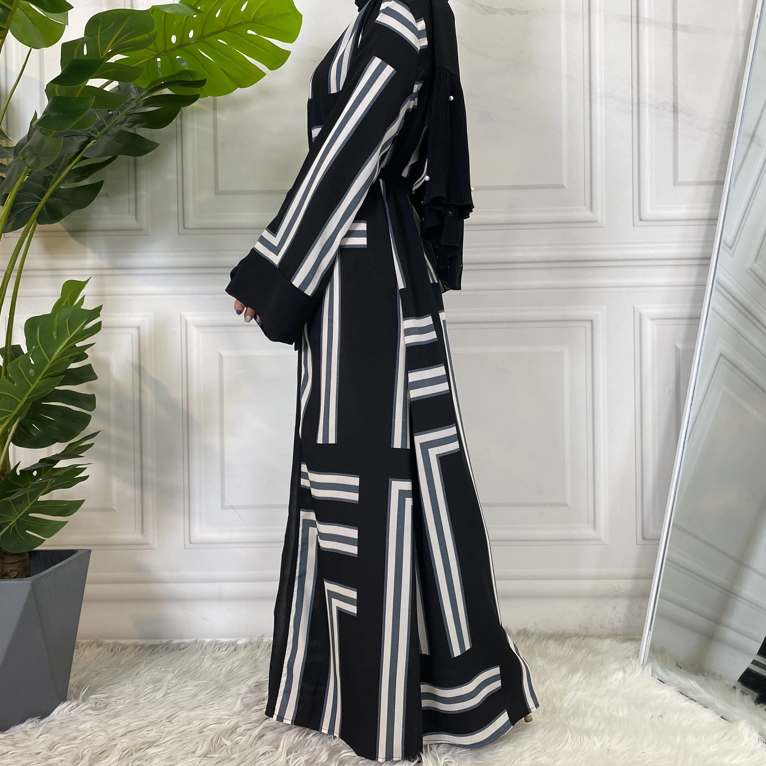 1666# Limited stock digital printing open abaya with matching belt long sleeve dubai kaftan for women