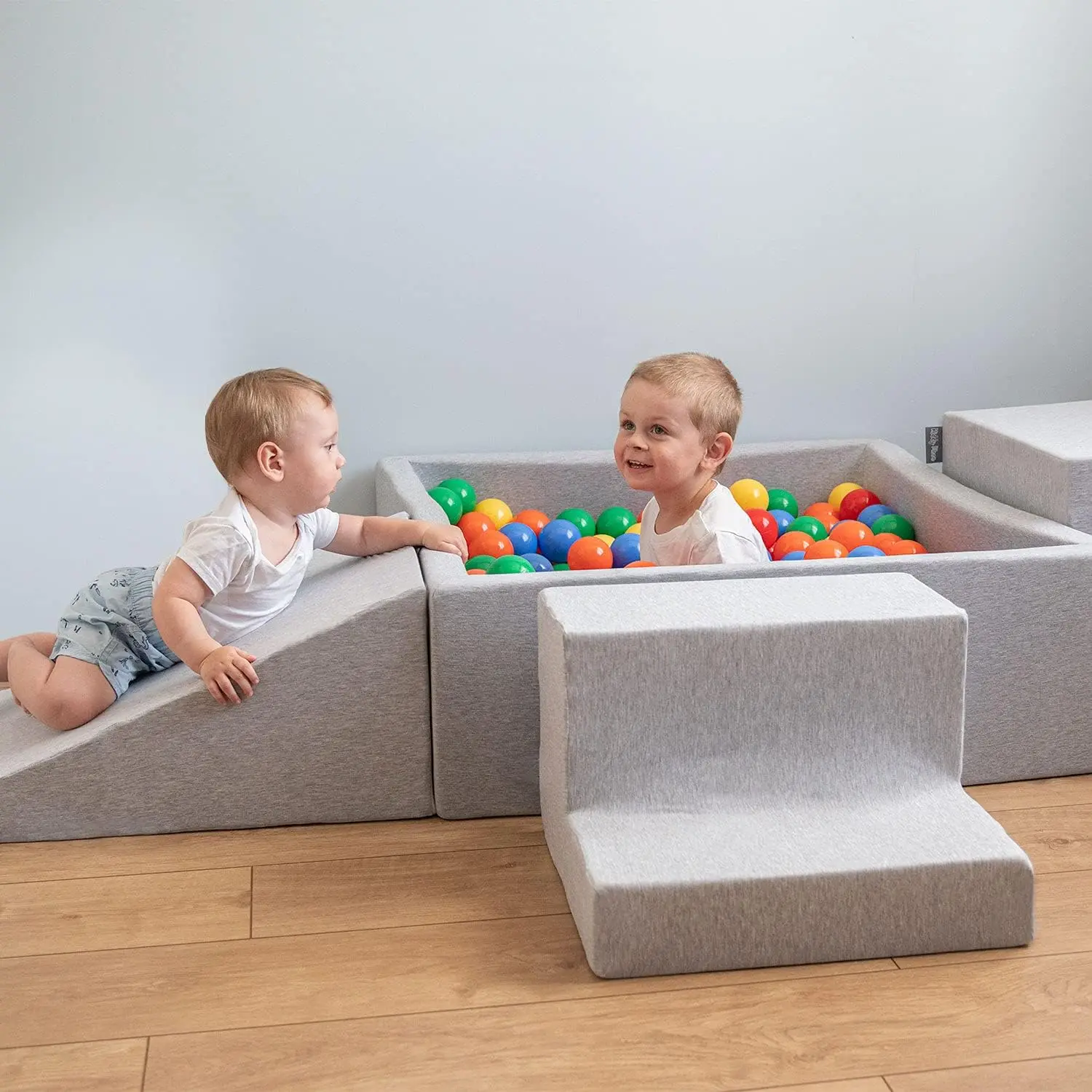 Kids School Day Care Party Rental Equipment Kids Ball Pits Soft Play Area for Parties