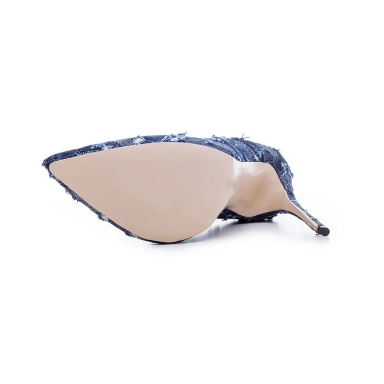 high heel shoes (1).jpg