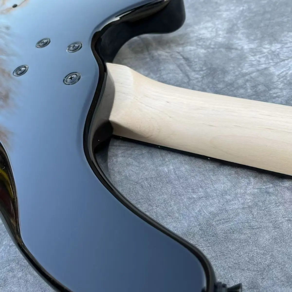 Wholesale OEM/ODM affordable bulk electric bass set 24 frets 5-string structure basswood body stylish bass player