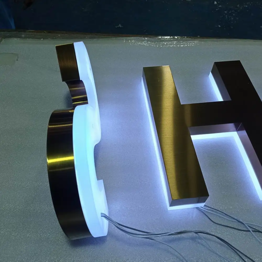  Наружные водонепроницаемые буквы канала золотого цвета 3D лицо матовая Rgb подсветка из нержавеющей стали под заказ металлические
