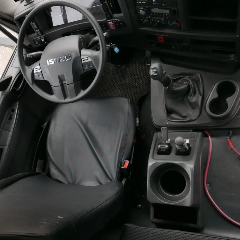 Хорошее состояние использованный Isuzu 100p двойной кабины забор легкий грузовик грузовой автомобиль перевозимый на продажу