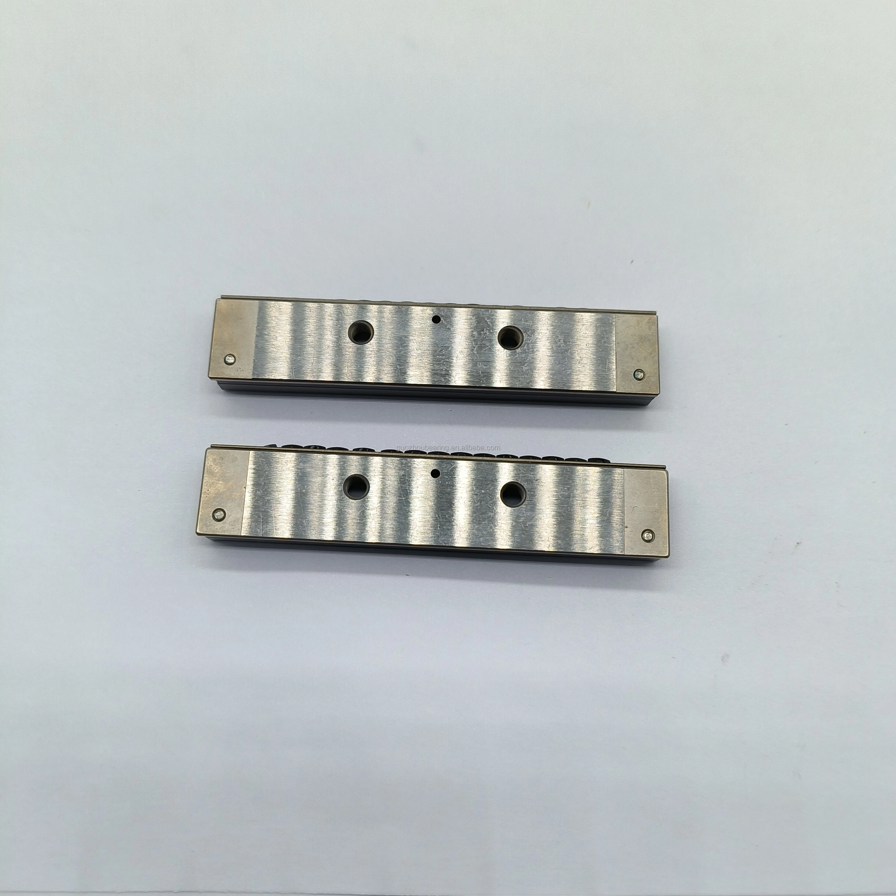 Оригинальный линейный роликовый подшипник SCHNEEBERGER SR3-075 SR3075 SR 3075 3-075 3 075 SR-3075