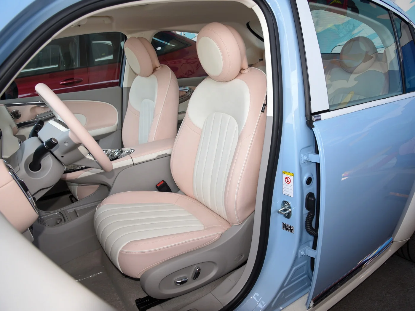 New 2022 model Great wall Ora Ballet Cat electric auto NEDC Range 401 km Alice version