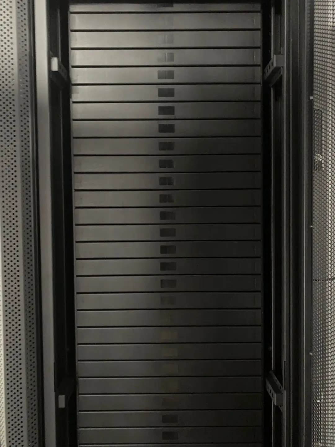 1U toolless plastic Blank Rack Mount Panel Spacer for 19-Inch Server Network Rack Enclosure