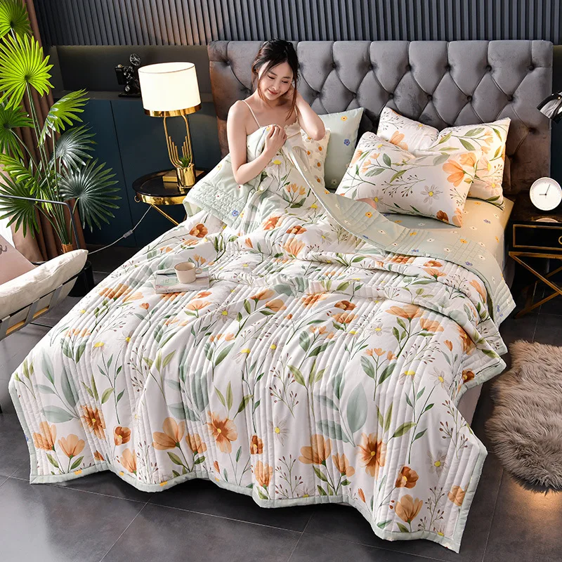 Wholesale Customised Super Soft 100% Polyester Microfiber Bedspread Print Flower Quilted Bed Spread Comforter Quilt