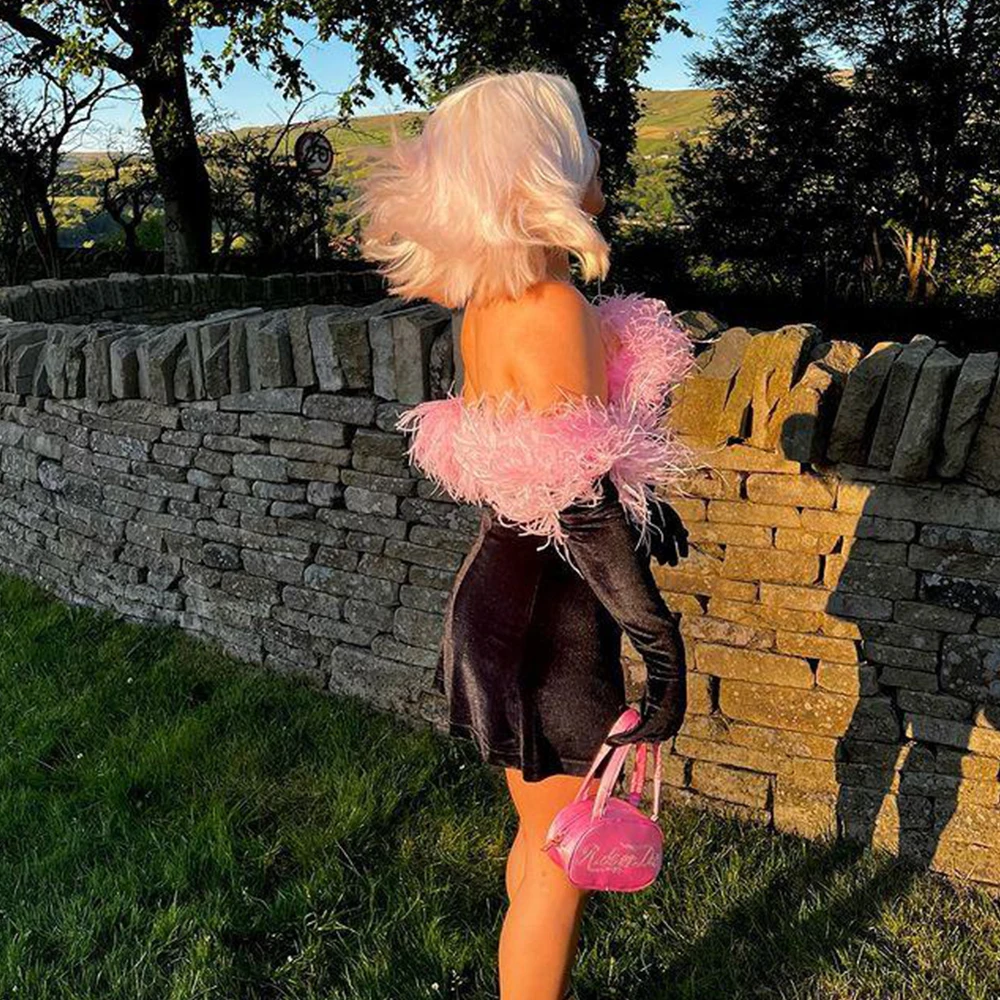 Vintage Feather Long Sleeve Winter Dresses Off Shoulder Gloves Low Back Design Hidden Zippers Mini Velvet Cocktail Dresses