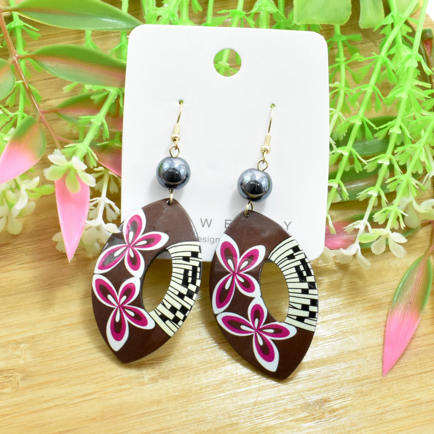 Women Fashion Earrings Hawaiian Flower Wholesale Acrylic Acetate Tribal Earrings for Islanders Vacation and Daily
