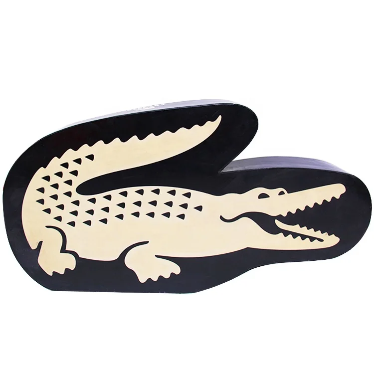 Custom logo small crocodile shaped flower rose candy packaging cardboard gift box