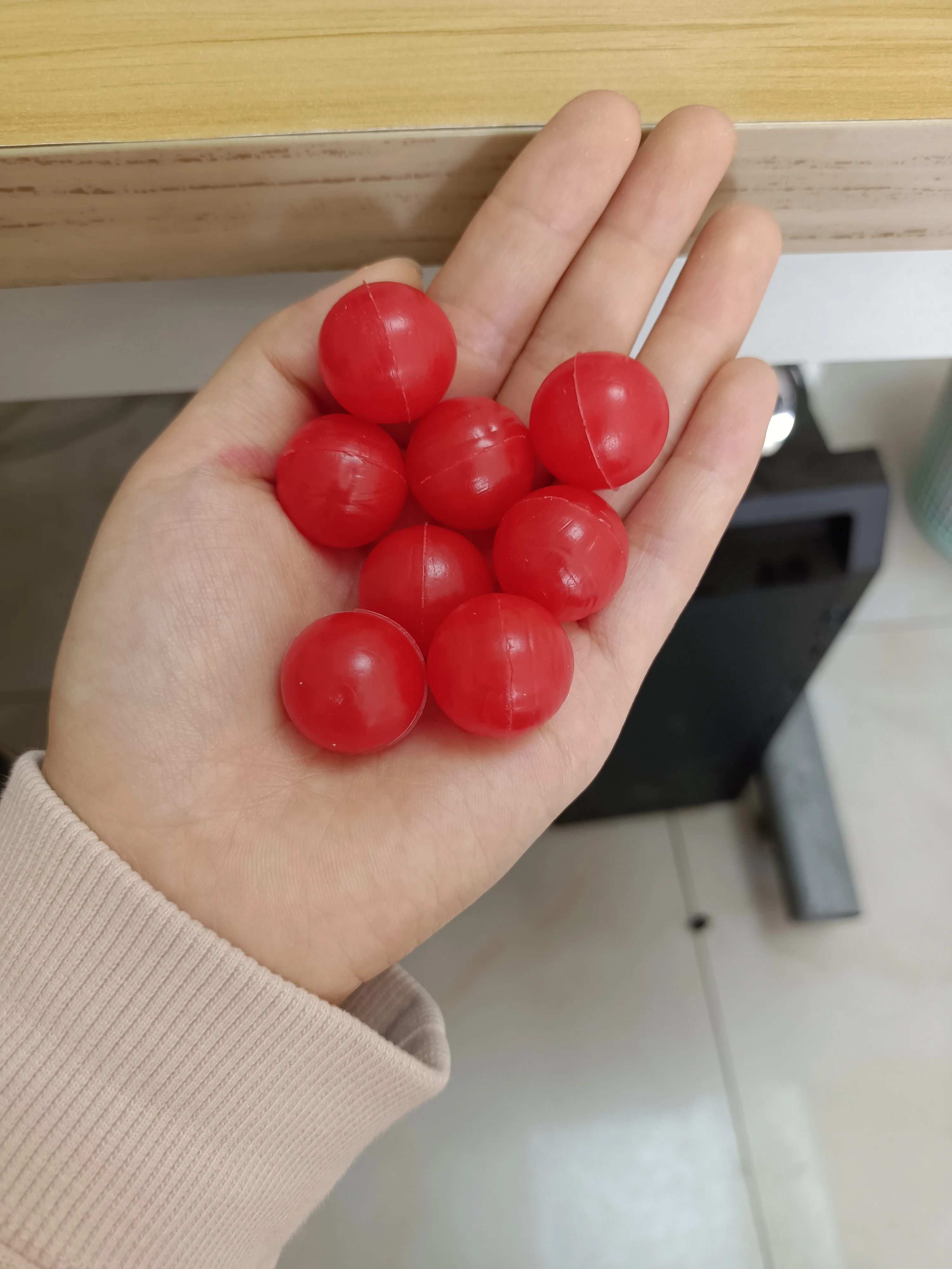 5mm 6mm 8mm 10mm 12mm 15mm 16mm 19mm 20mm 23mm 25mm 38mm 46mm 50mm Red blue black PP plastic hollow float balls for indicators