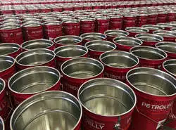 Hotsale HIgh Quality  Skin Care WHITE PETROLEUM JELLY PACKING 20 KG Red IRON & PE DRUM Best Sale