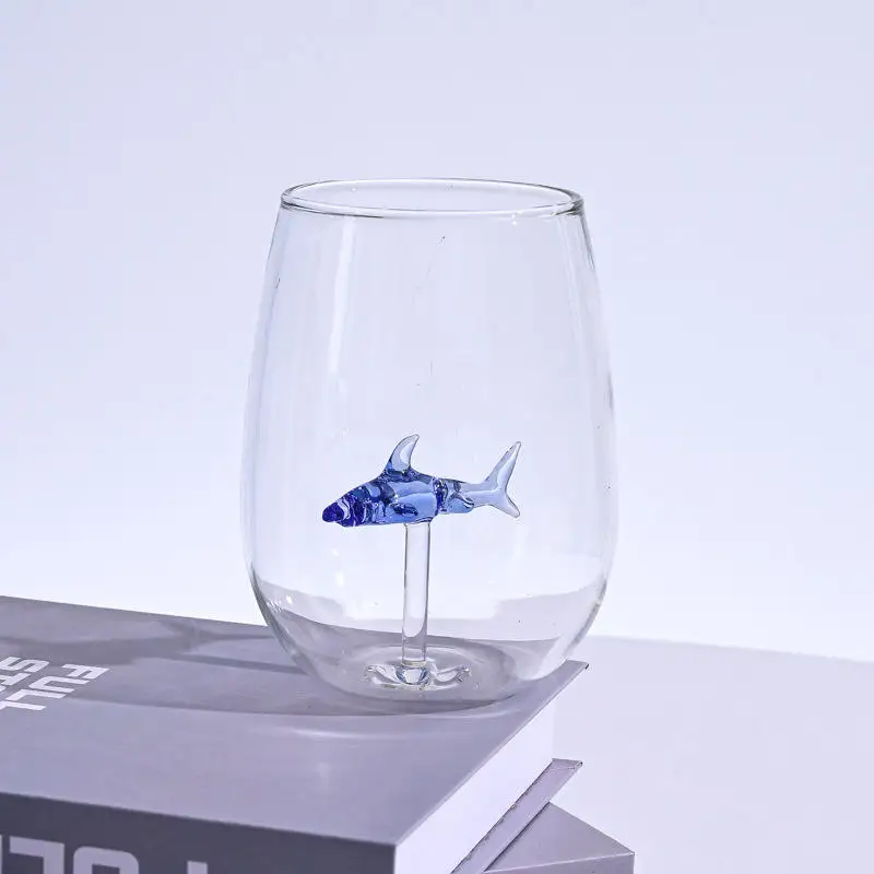 Manufacturers wholesale Creative glass shark wine Glass Factory wholesale transparent love whisky glass