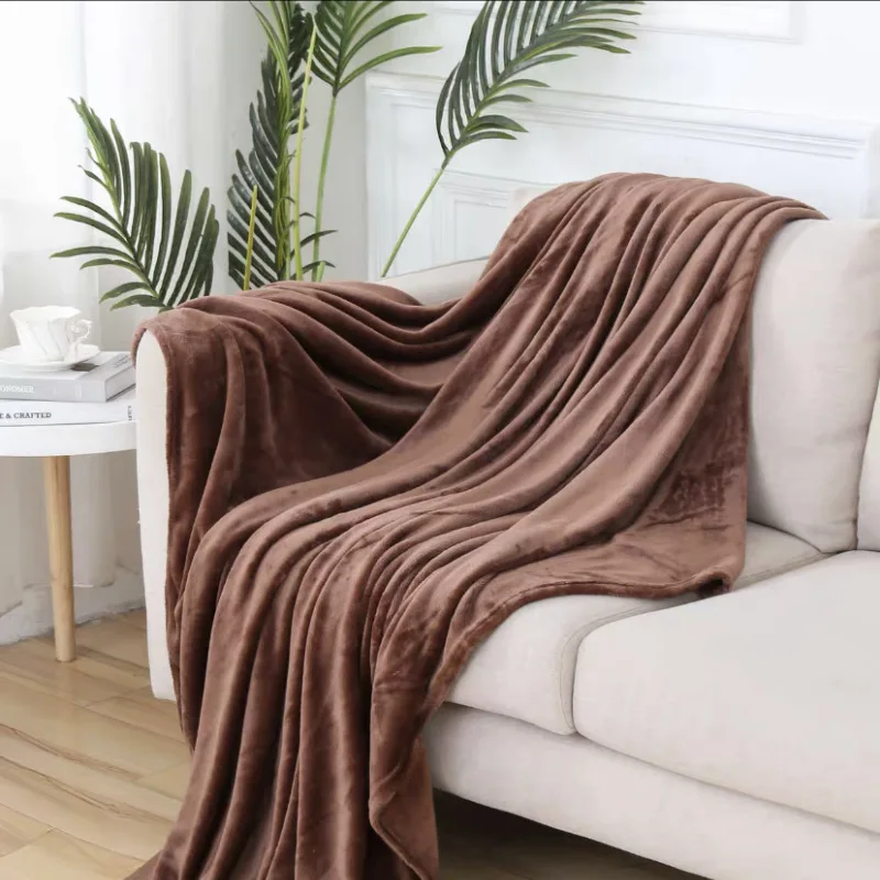High Quality Super Soft Comfortable Polyester Flannel Blanket Coral Fleece Travel Blanket For Beds Cars