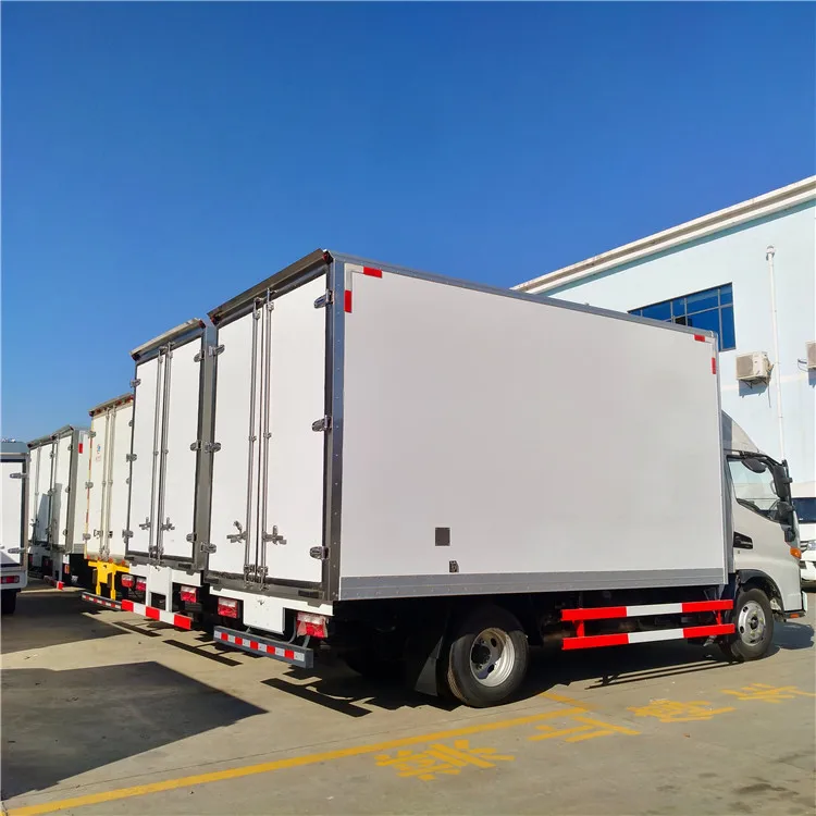 China factory produced frozen food transport vehicle fish freezer 5 tons refrigerated truck