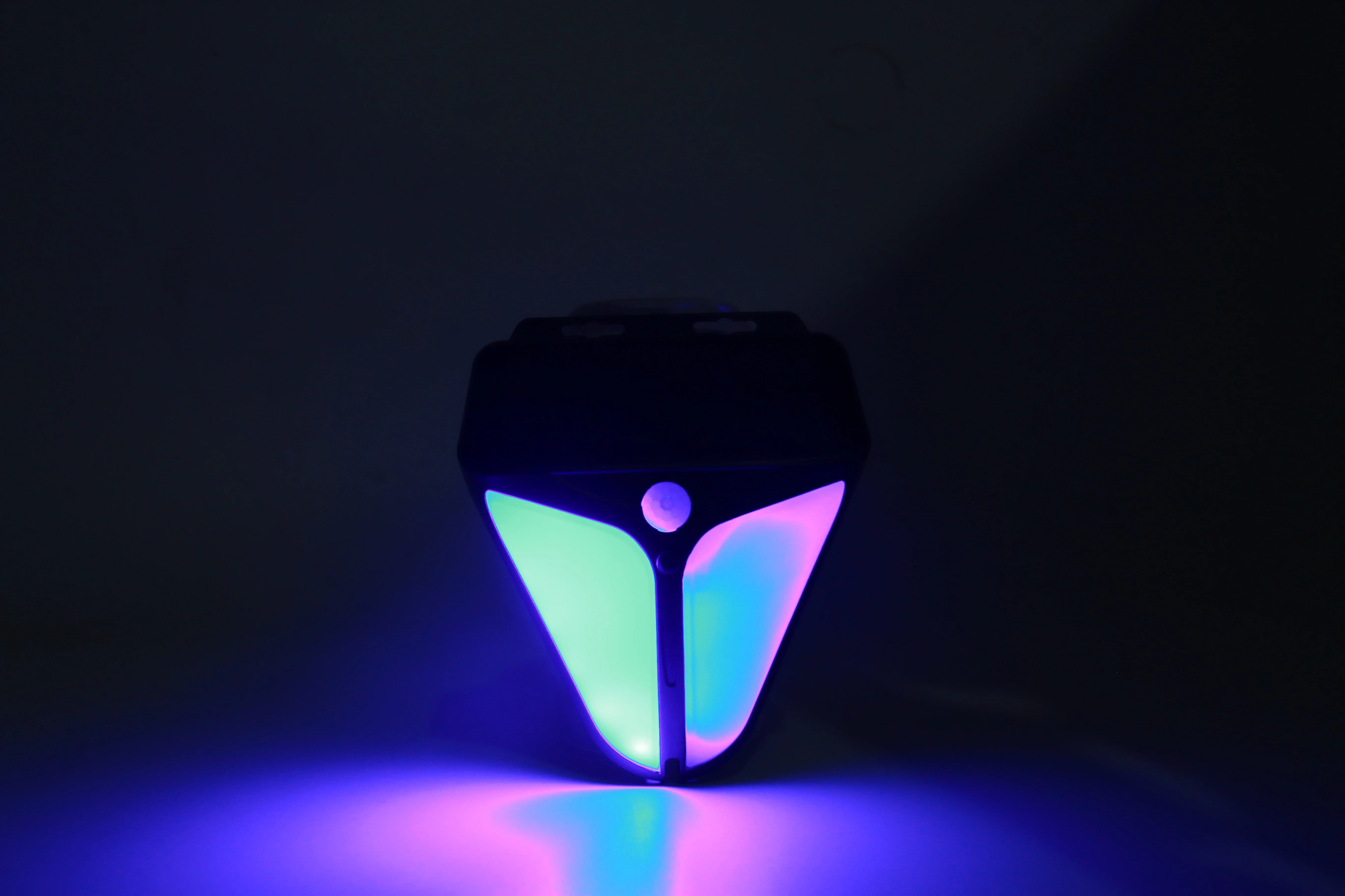 Solar Human Body Sensor 31 LED Hawk eye Wall Light 26 led with alarm optional