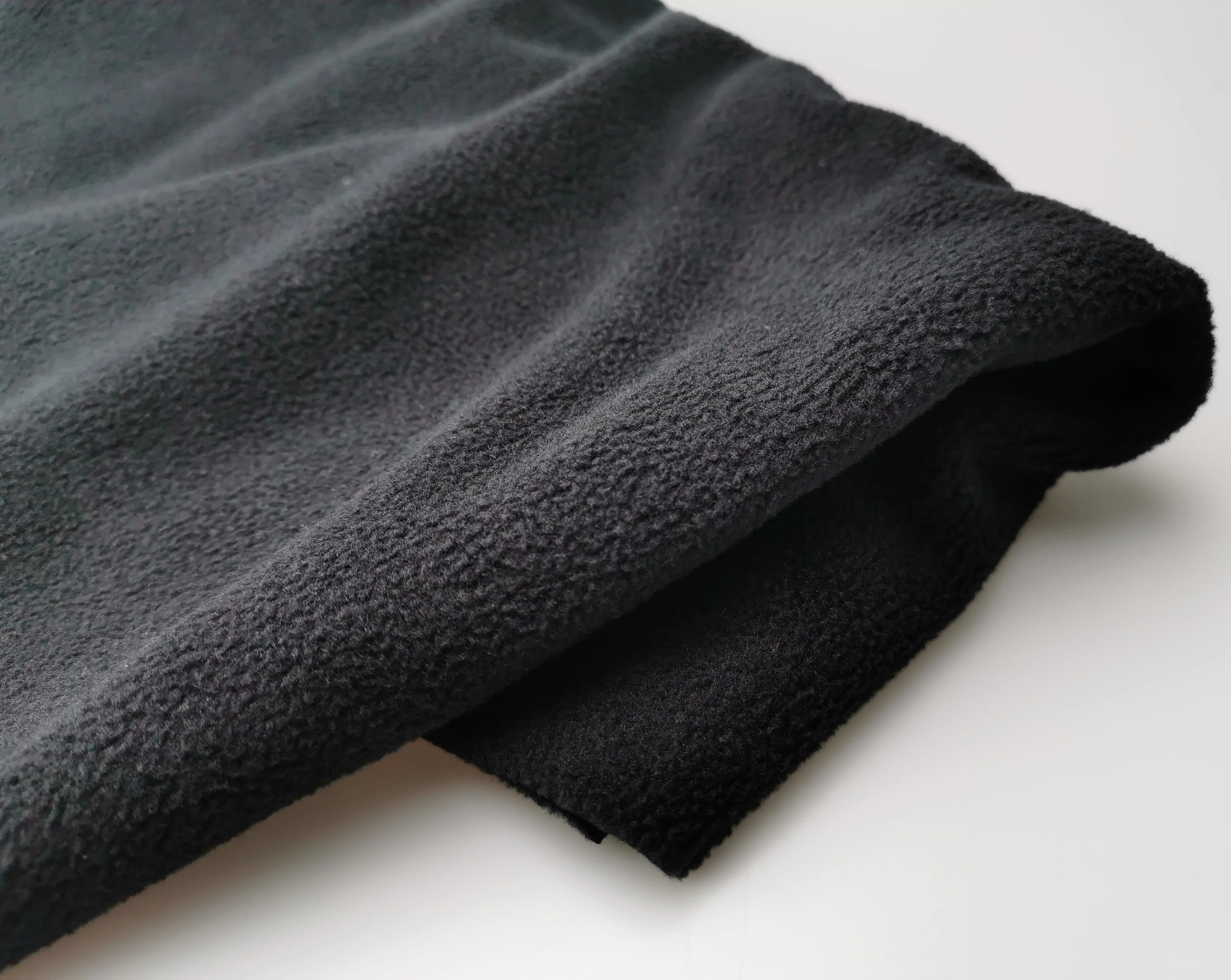 
High quality soft hand feel 100%polyester fleece fabric 