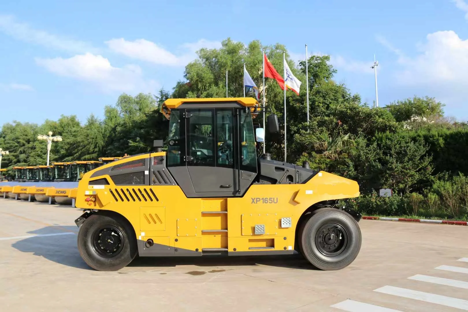 Chinese Original Factory Supplier XP165u 2024 Year Road Roller in Stock
