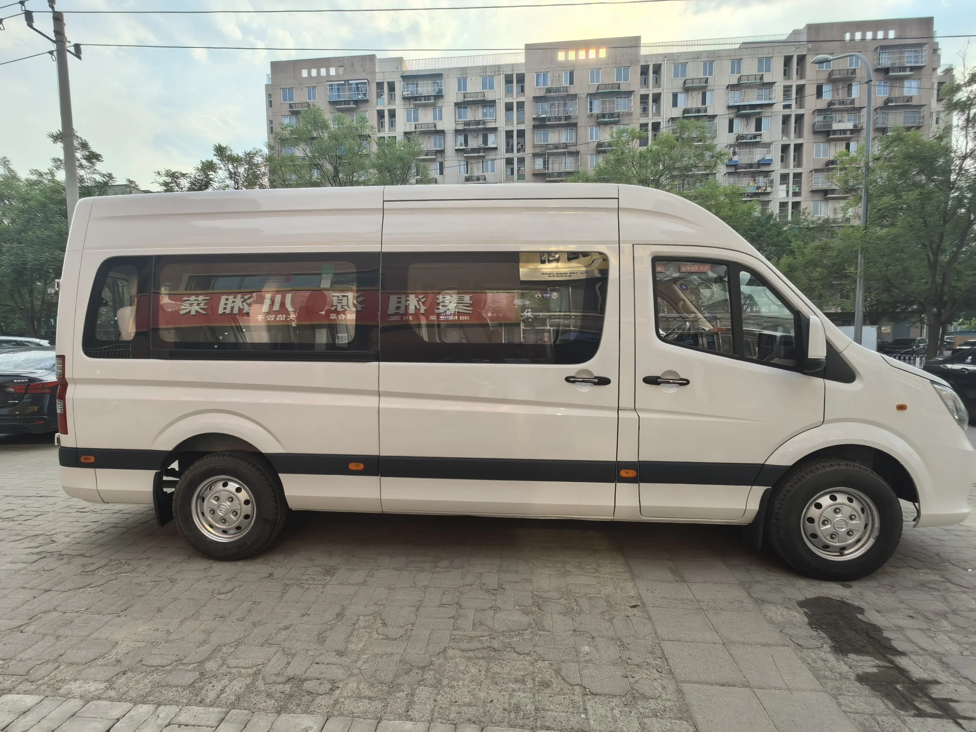 Foton Toano 16 seats petrol or diesel 2.5L passenger van bus