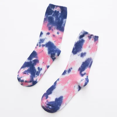 Wholesale high quality fashion OEM logo seamless 360 sublimated photo custom print printed socks for men women