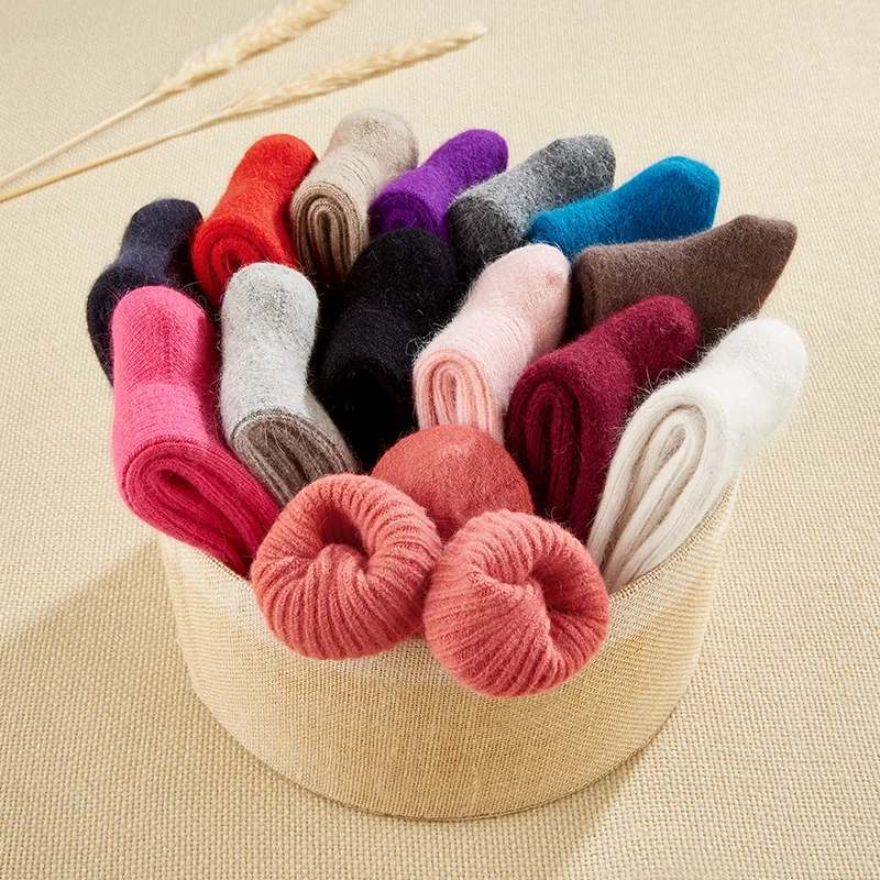 Custom Winter thickened rabbit wool socks warm Plush socks women wholesale