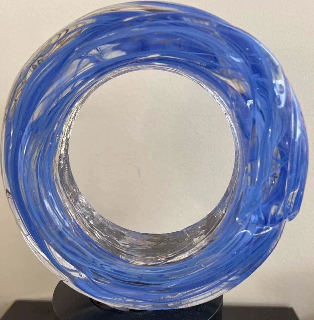 Modern custom made decor table top decoration handmade colored glaze murano glass craft round ring design sculpture paperweight