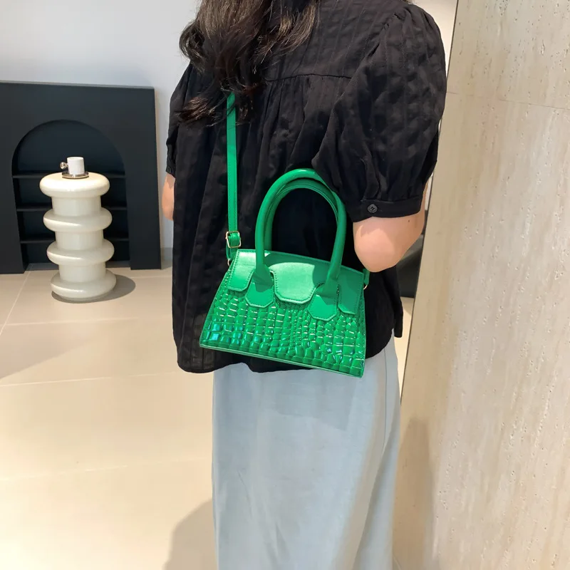 Top Brand Woman Handbag Crocodile Stripe Leather Mini Crossbody Bag Bolsas Designer Sacos De Ombro De Luxo Feminino Bag Satchel