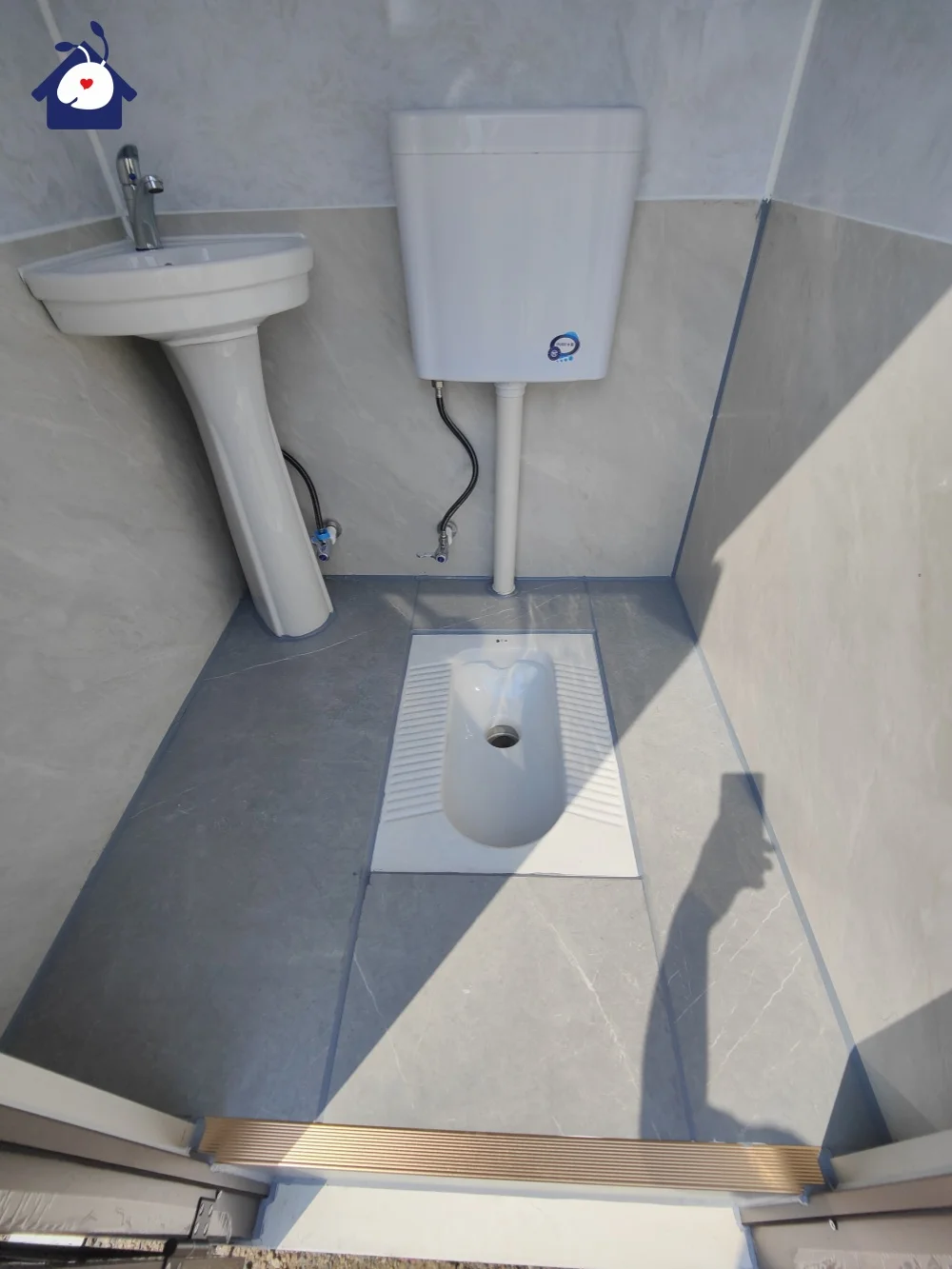 Prefabricated Portable Luxury Mobile Toilet WC Shower Public Rental Outdoor Camping Closestool Price