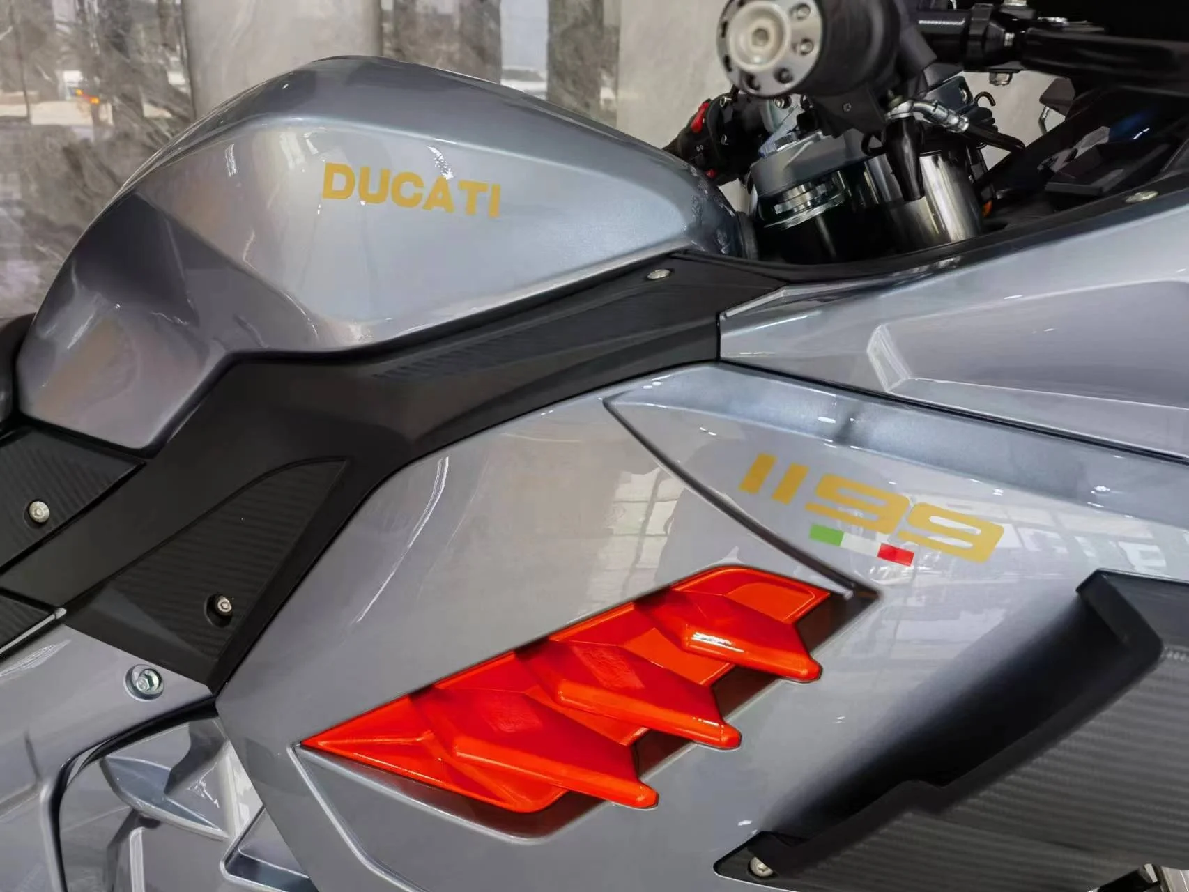 72V 15000w Racing Adult Custom Cool Desgin Electric Motorcycle H400 Model