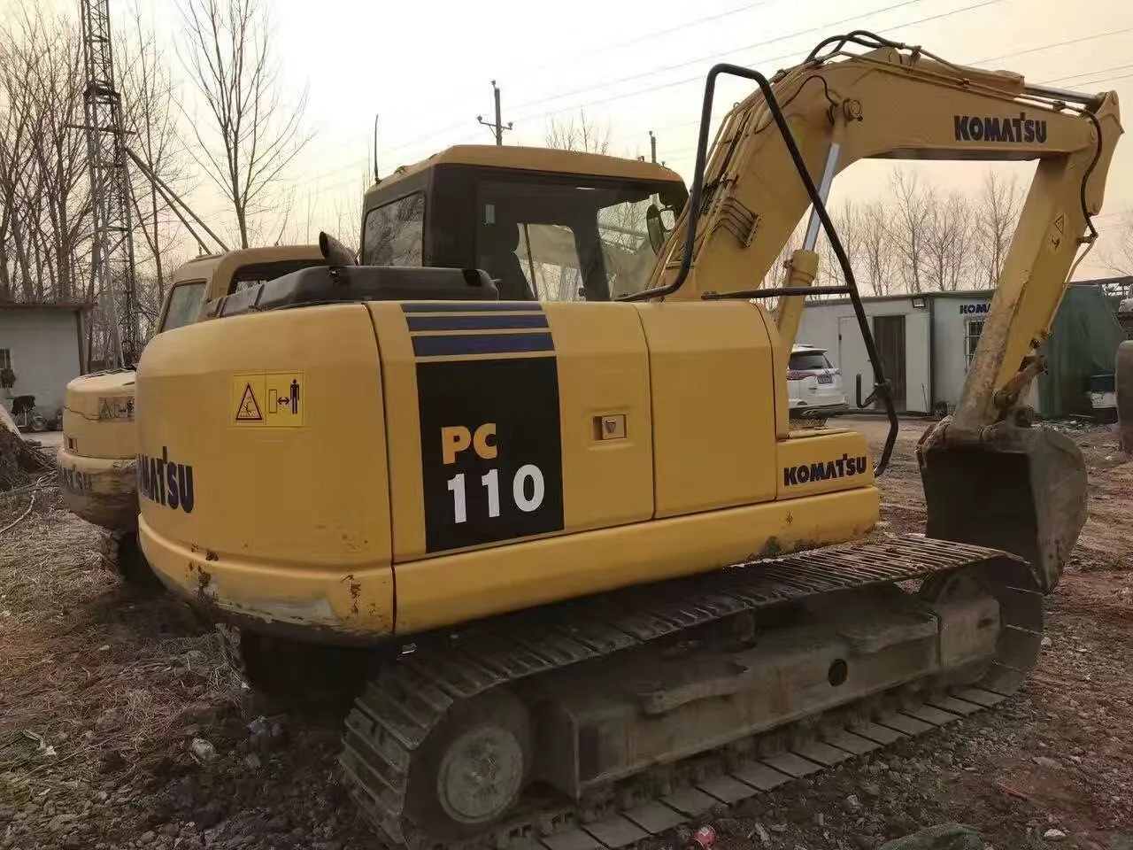 Низкая цена оригинальный японский Подержанный komatsu110-7 11-тонный гусеничный экскаватор