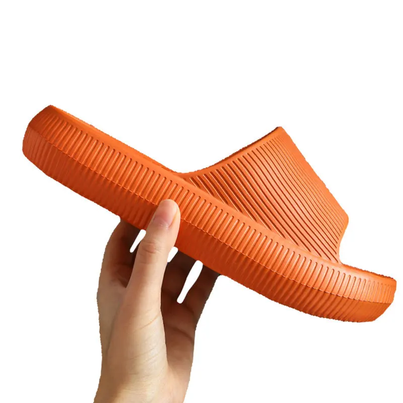 2021 Amazon hot sale step on shit sense ladies slippers indoor and outdoor lovers slippers