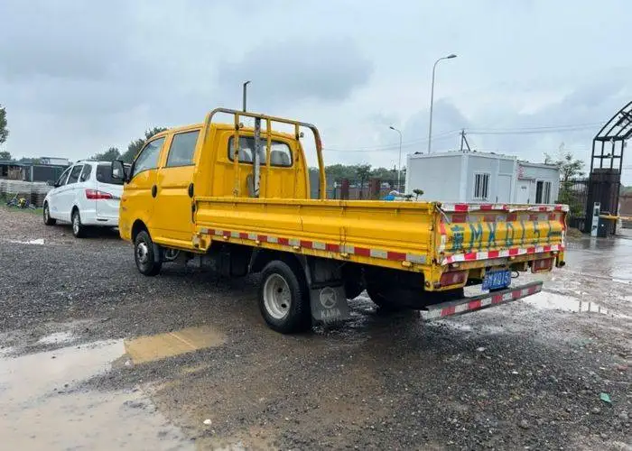 Customized Used Mini Dump Truck 4x2 Japanese Min Truck Chinese 4x2 Mini Trucks for Sale