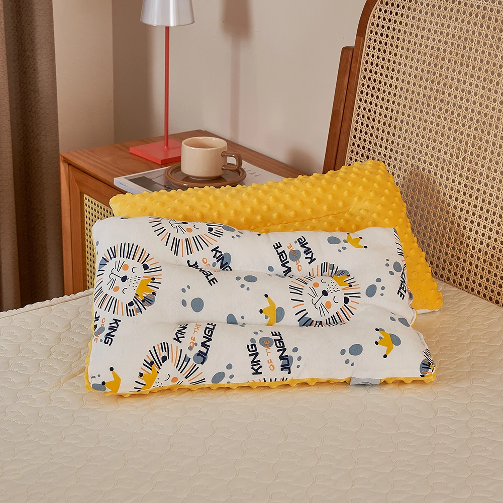 Wholesale Organic Cotton Baby Pillow Soft Microfiber Fill Baby Crib Pillow Kids Baby Neck Sleep Toddler Soothing Pillow