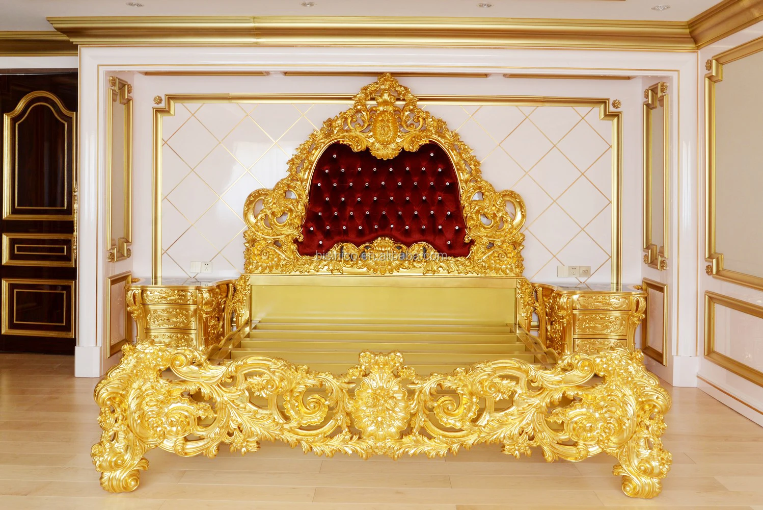 Luxury Palace Royal 24K Gold Leaf Double Bed French Rococo Style Golden Solid Wood Bedroom Set Antique Classy Bedroom Furniture