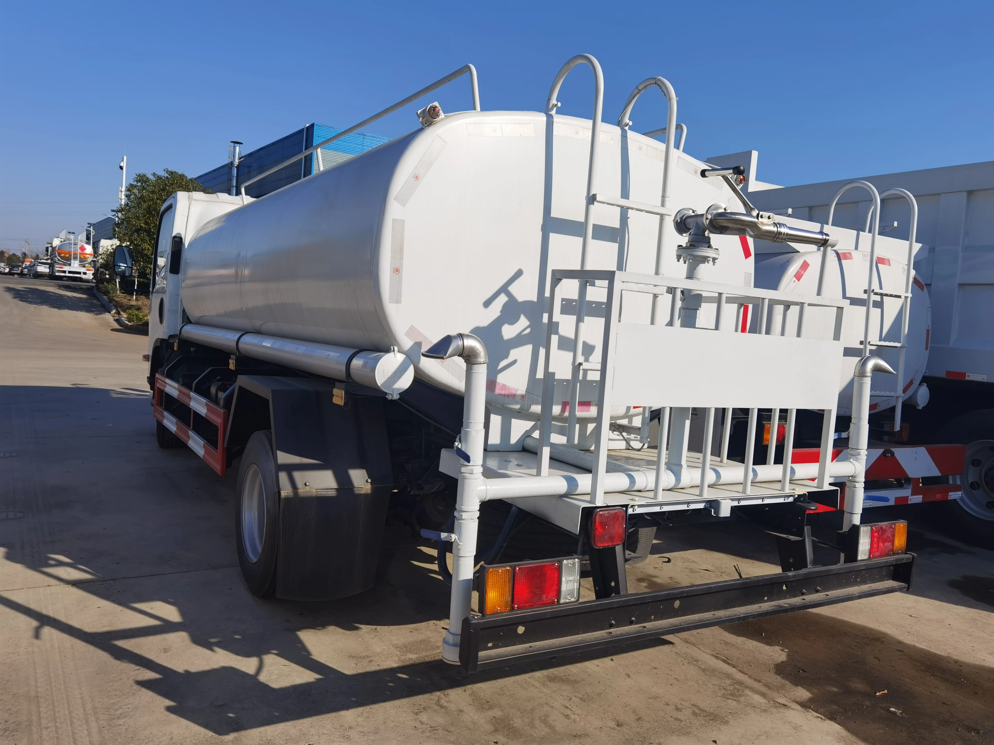 6000 Liter 7000 Liter 8000 Liter Water 700P Tank Truck For Sale In Ethiopia