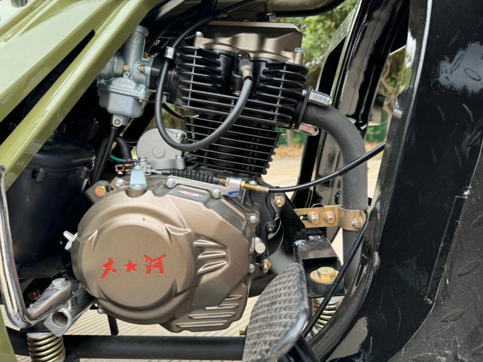 Грузовой сельскохозяйственный 3-колесный мотоцикл 175cc ZONGSHEN бензиновый двигатель Гидравлический самозагружающий трехколесный велосипед