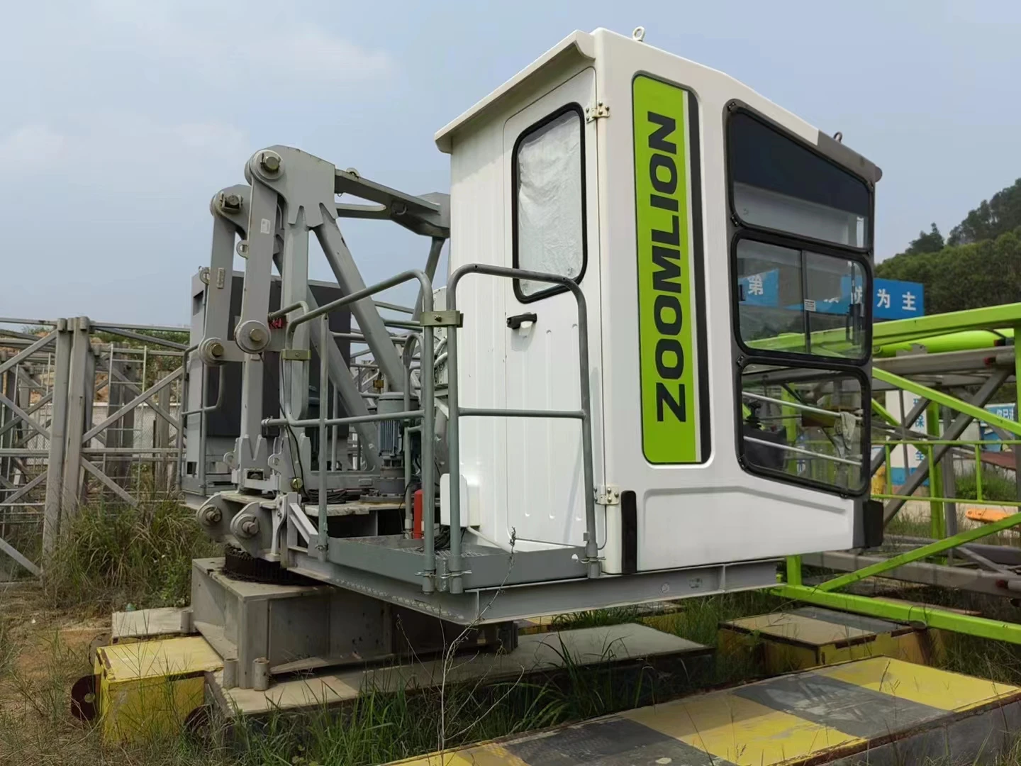 China good price of Green Aurora flat-top used tower crane  6013 6T year 2020 Zoomlion