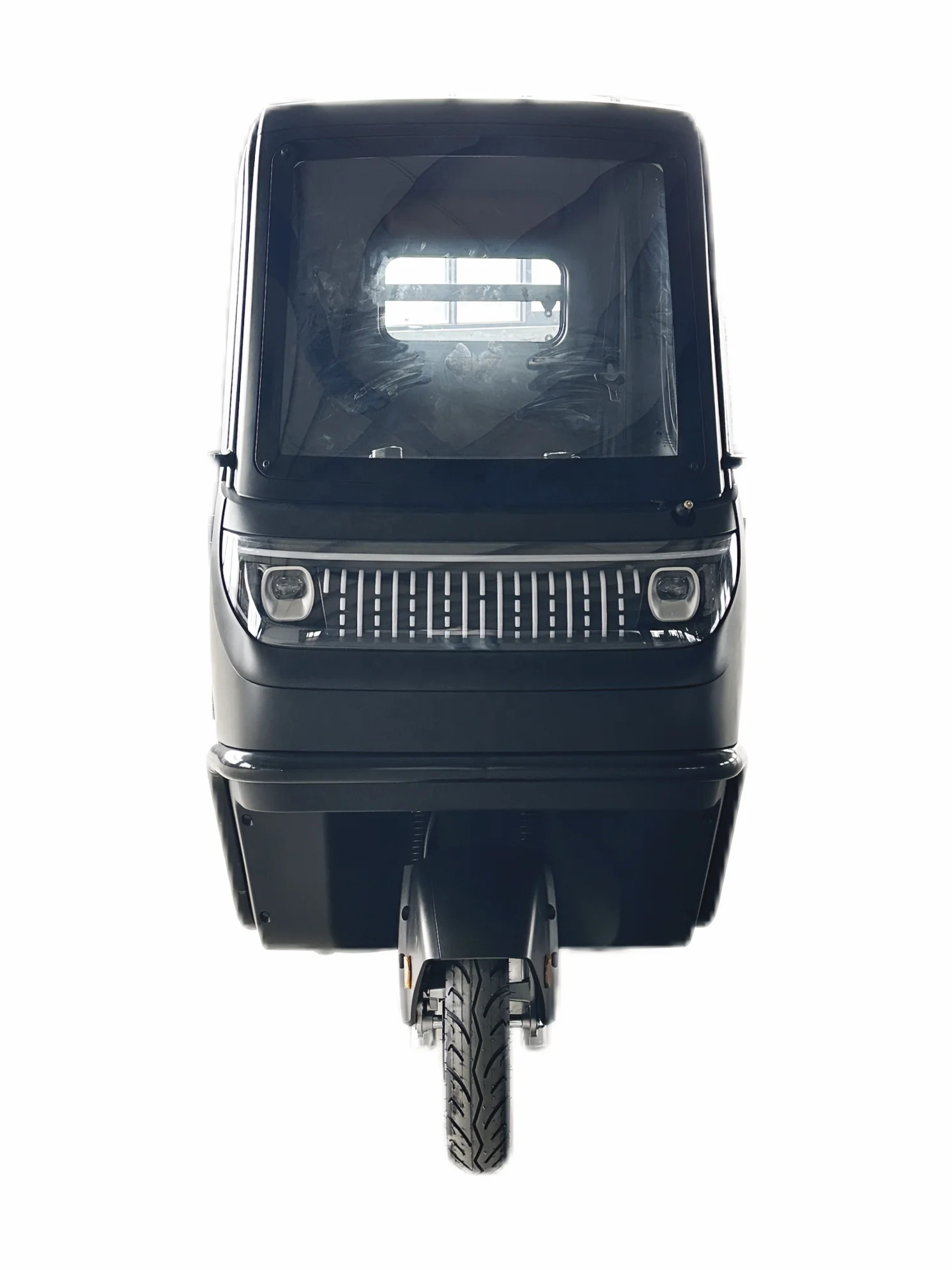 2024 cabin tricycle  enclosed tricycle for cargo with 2 doors