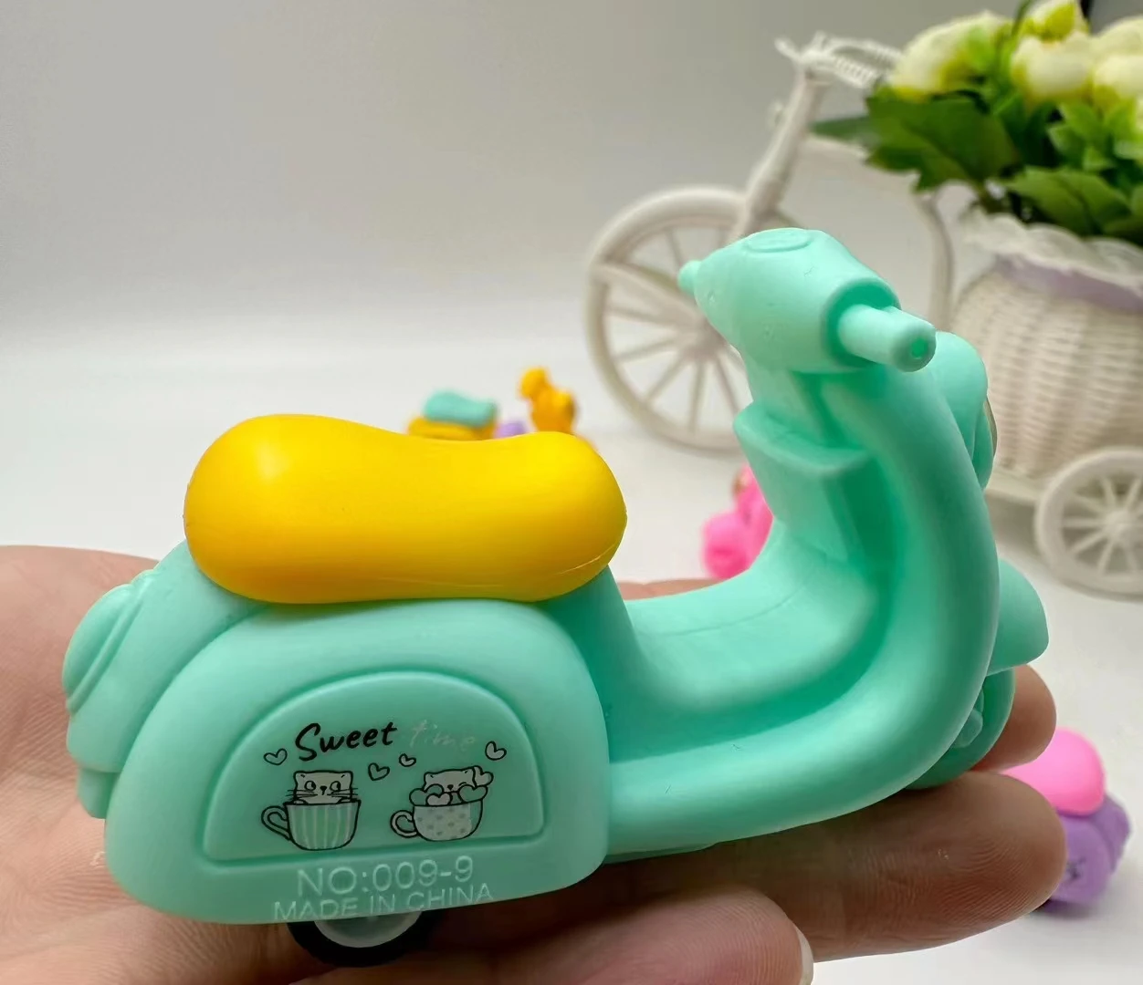 Mini Car Set Pull Back Car Motorcycle Toys Fun Toys Chinese for Kids Display Box Unisex ABS Kawasaki Motorcycle 1:64