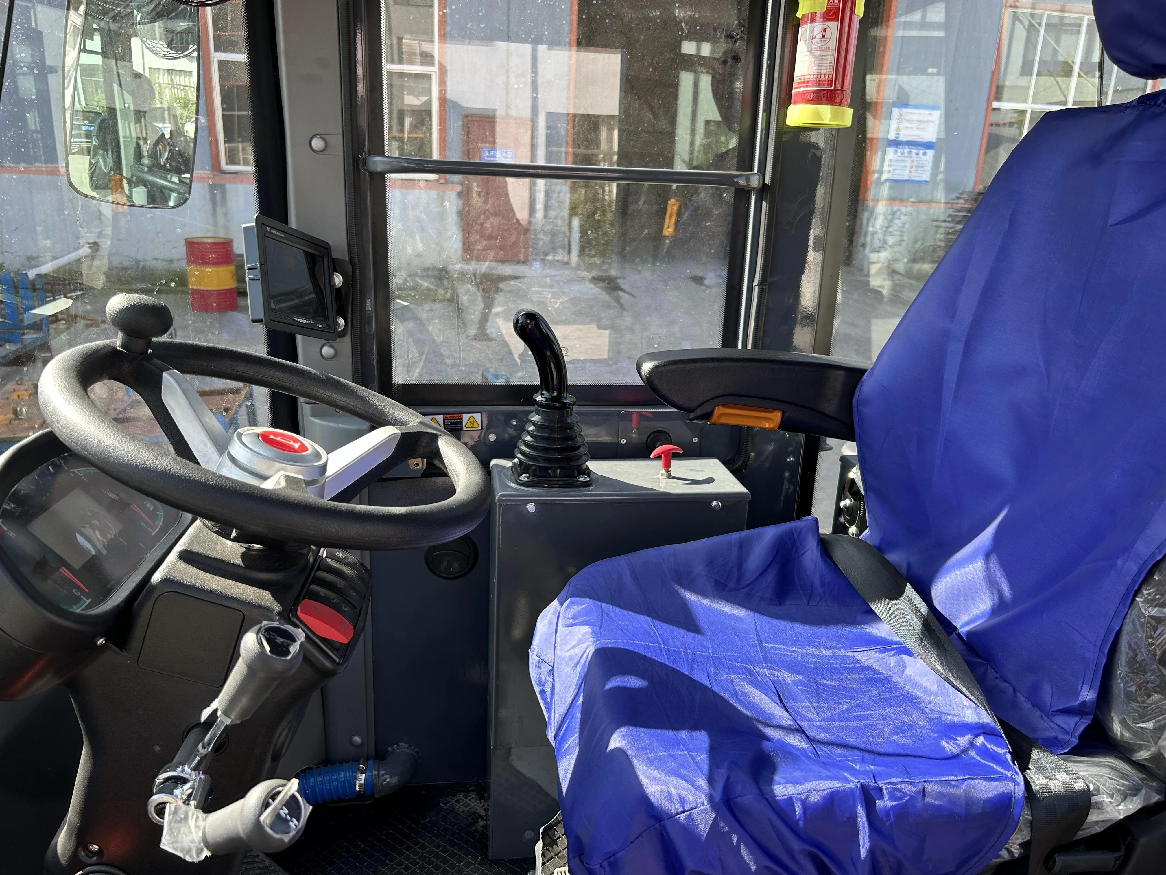 2024 SNSC High Quality Mini Wheel Loader 3500KG Durable Durable Engine Core Component Mini Backhoe with 1500KG Rated Load