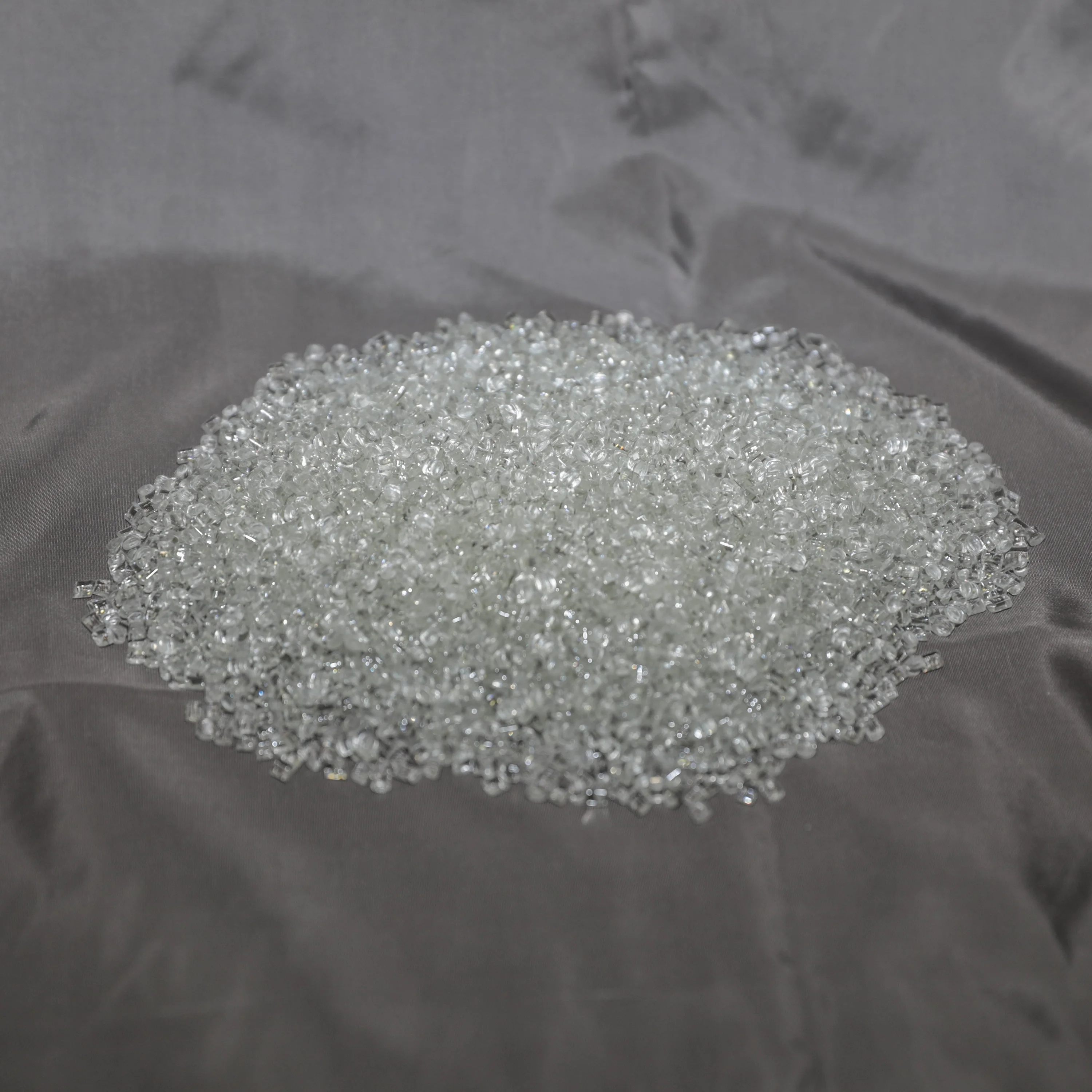 100% полиэфирное волокно ПЭТ с нормальной вязкостью (т. Е. Значение: abt0.645%), химический материал