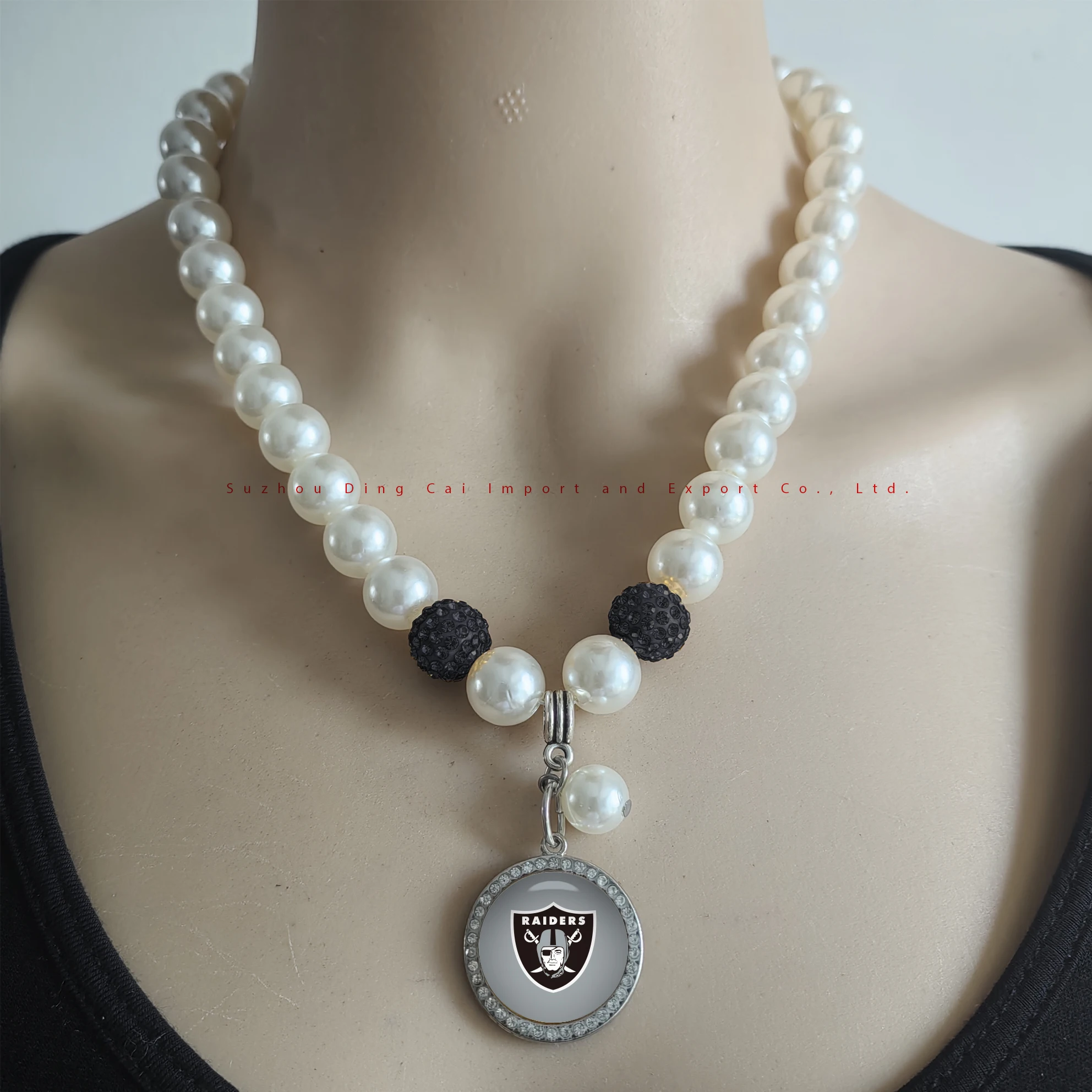 Las Vegas Raiders  charm ABS pearls Necklace 32 Sport Teams Jewelry