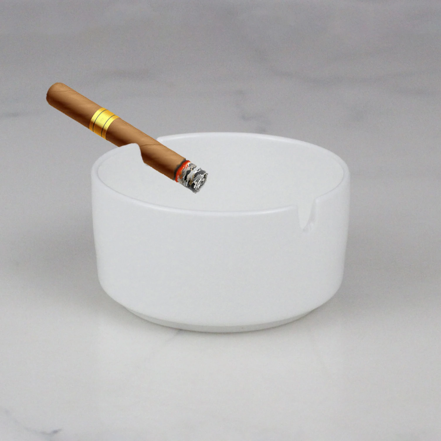Hotel office home round desktop white cigarettes cigar ashtray porcelain ceramic classic smoking ashtray