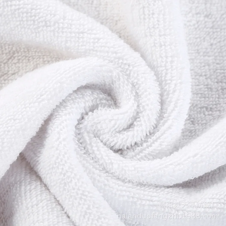 Белое утолщенное Впитывающее банное полотенце из чистого хлопка с логотипом на заказ для салона красоты пятизвездочного отеля