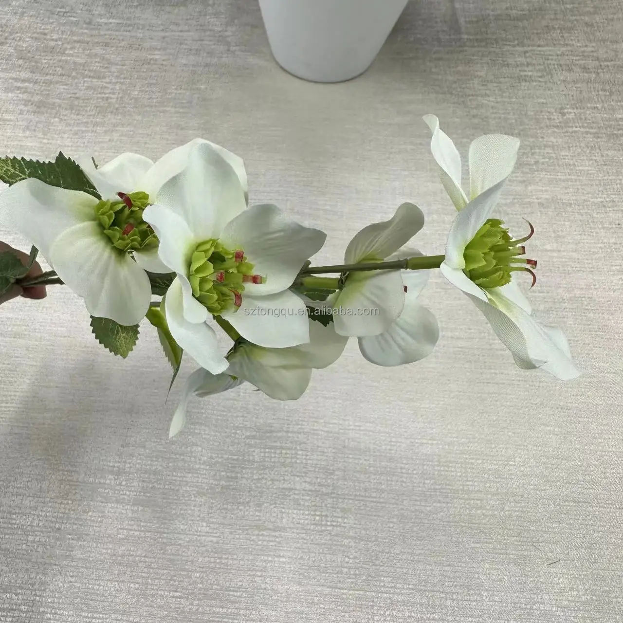 Wholesale Tiger artificial flower wedding home decoration bouquet hand-made silk flower artificial flower direct supply