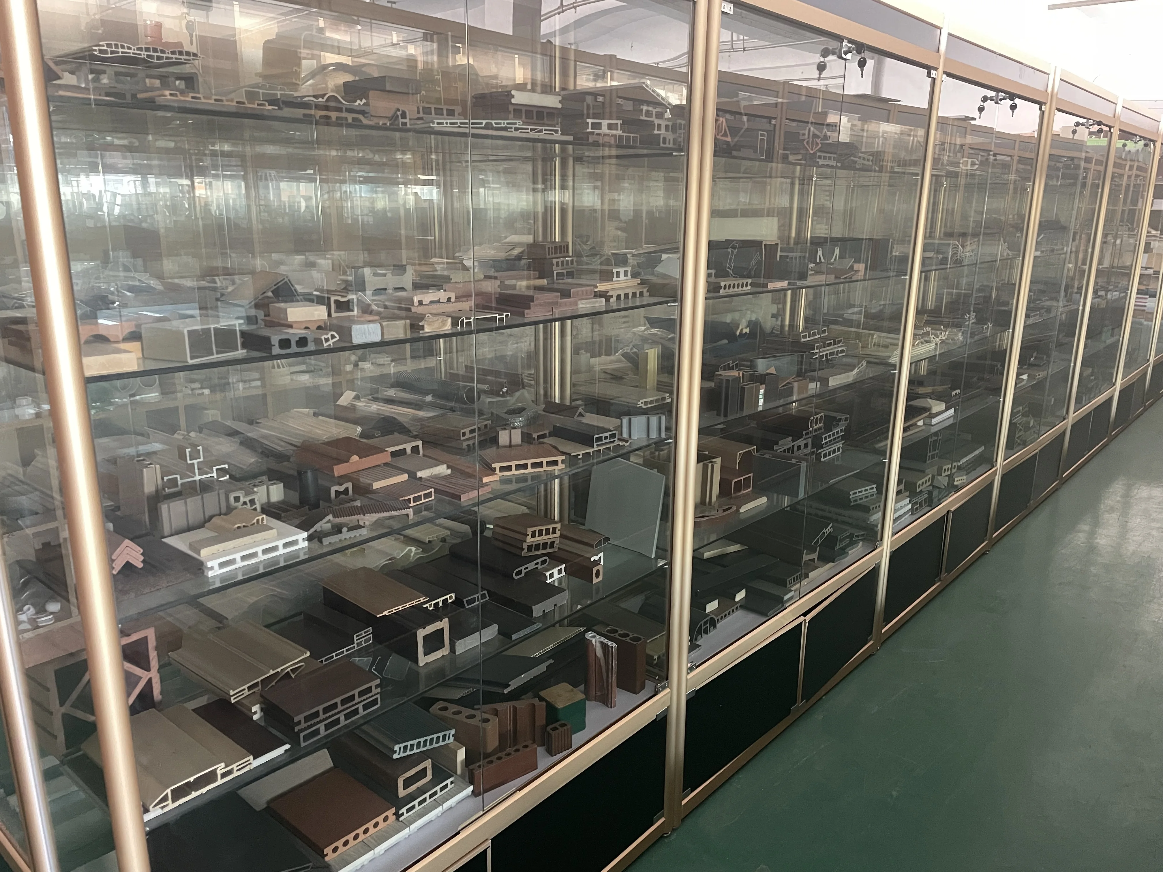 2024 Hot Sale WPC Wood Plastic Die Extrusion Floor Panel Wpc Decking Moulds Profile Extrusion Mold