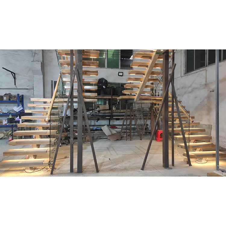 Manufacturer Supply Metal Outdoor Wrought Iron Railing Handrail Stair Oak Wood Tread And Riser Indoor Mono Stringer Staircase