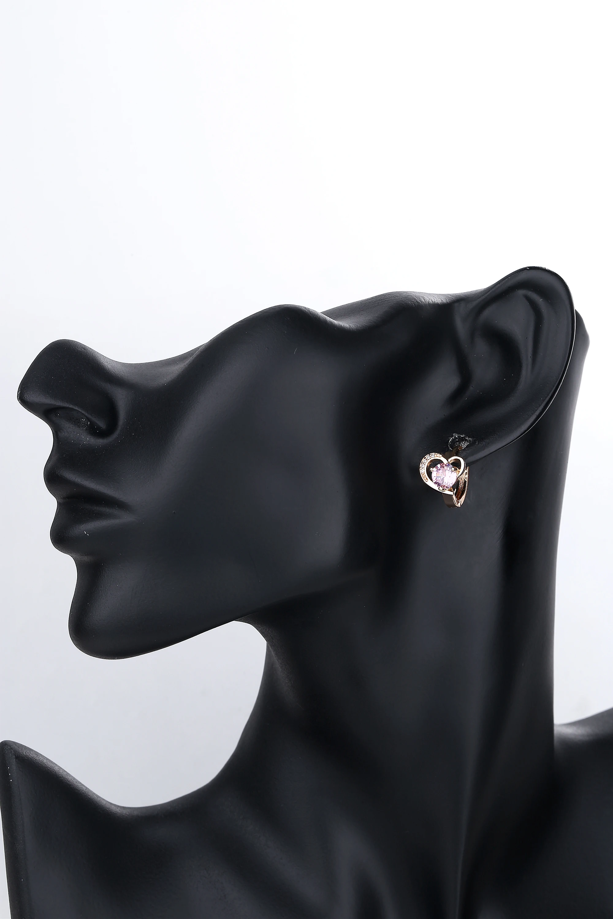 2023 Korean Stainless Steel Girl Fashion Heart-Shaped Jewelry 18K Gold Plated Zircon Earrings For Women